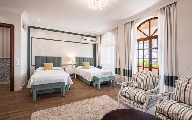 Chalet 20 habitaciones 1785m² en venta - Marbella — 14