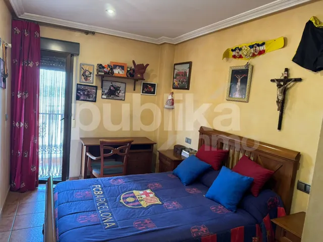 Casa 4 habitaciones 439m² en venta - CENTRO — 28