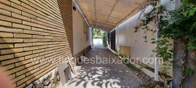¡FINQUES BAIXADOR PRESENTA ESTA CASA A 4 VIENTOS EN LA PLAYA! — 35