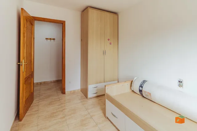 ACOGEDOR PISO EN VENTA EN LA SÉNIA (TARRAGONA) — 10