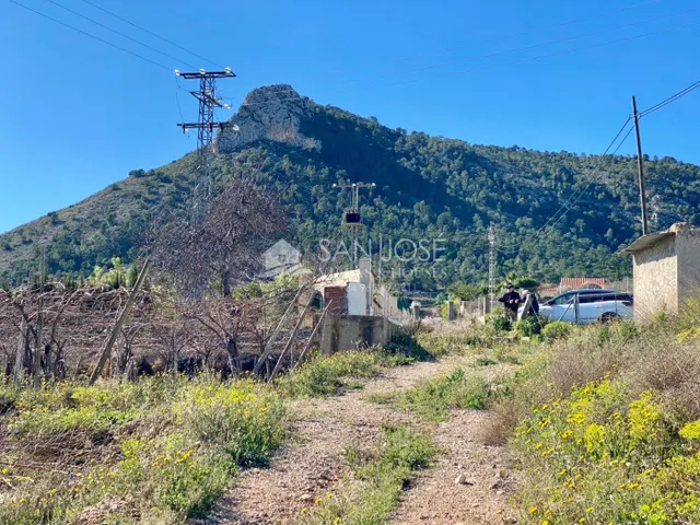 VENTA DE PARCELA DE 11040 M2 EN ASPE EN BUENA ZONA PARA CONS - foto 5