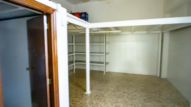 Local Comercial en Avd. de Madrid. — 8