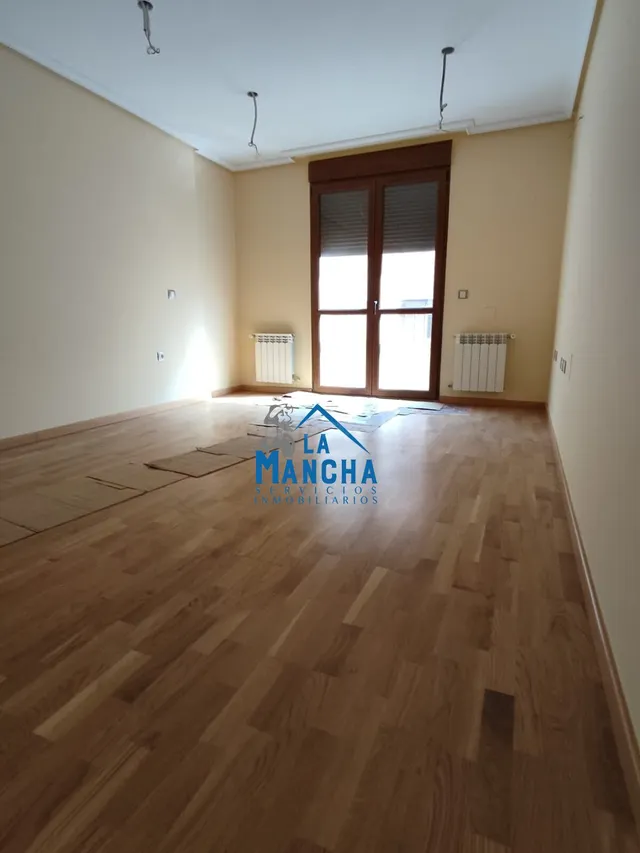 *380.000€* INMOBILIARIA LA MANCHA VENDE PISO EN PLENO CENTRO - foto 3
