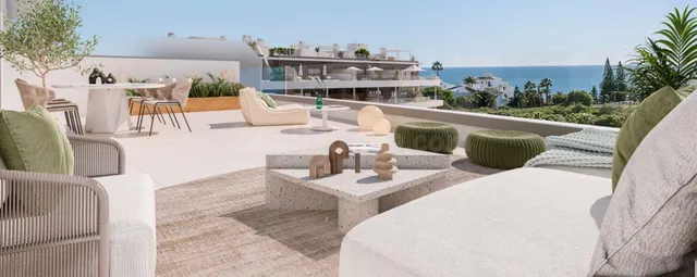 Ático de 3 dormitorios, 2 baños con vistas al mar. Estepona - foto 2