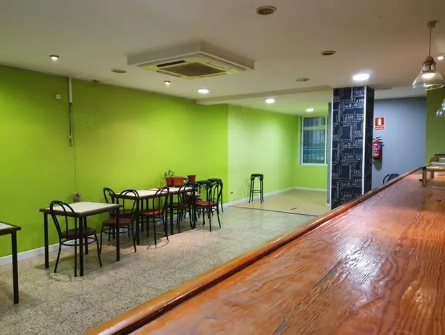 Urbis te ofrece un local comercial en zona Garrido Norte, Salamanca. — 2
