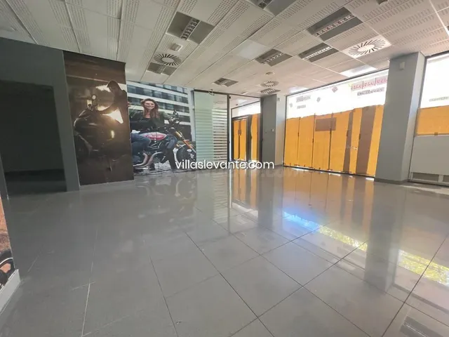 LOCAL COMERCIAL REFORMADO — 4