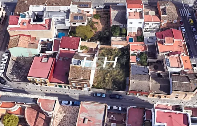 Se vende amplio solar para edificar en Benimámet. / HH Asesores, Inmobiliaria en Burjassot / — 6