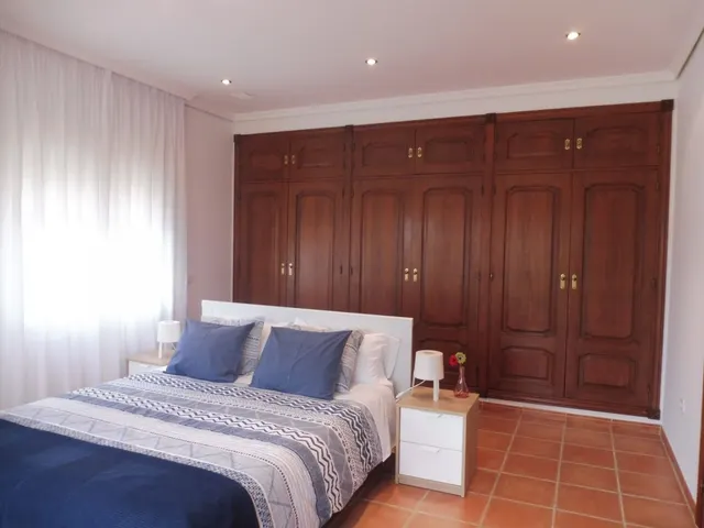 Villa 6 dormitorios con vistas al mar en La Cala de Mijas — 30