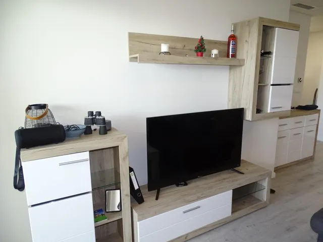 LUJOSO ÁTICO CON ESPECTACULAR TERRAZA Y SOLARIUM — 25
