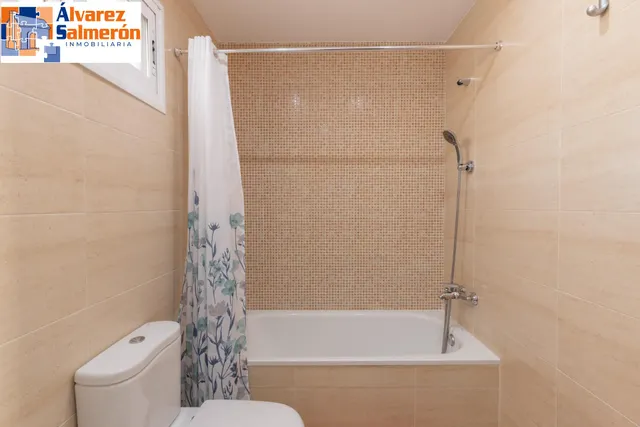 ¡EXCLUSIVA VIVIENDA UNIFAMILIAR CON PATIO PRIVADO EN ARMILLA! — 28