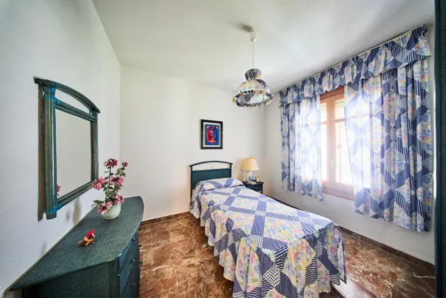 Impresionante chalet de 4 habitaciones con piscina de 86 m3 totalmente despejada — 47