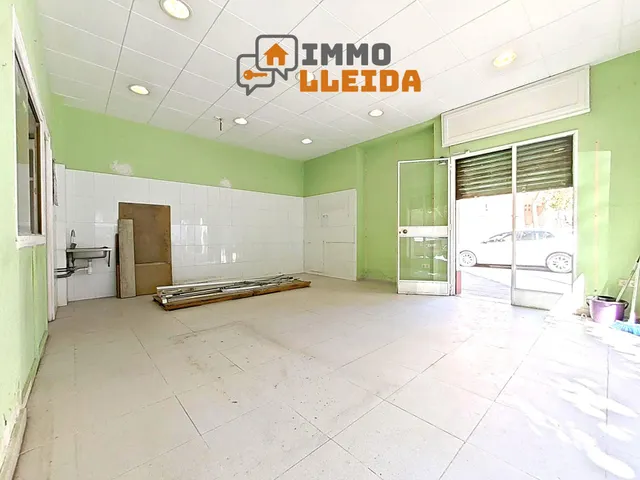 OPORTUNIDAD Local céntrico en Balaguer — 13