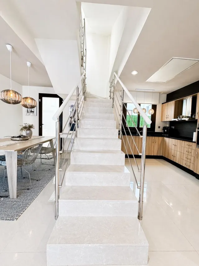 Adosado contemporáneo  PAU-26 con piscina privada y solárium — 19
