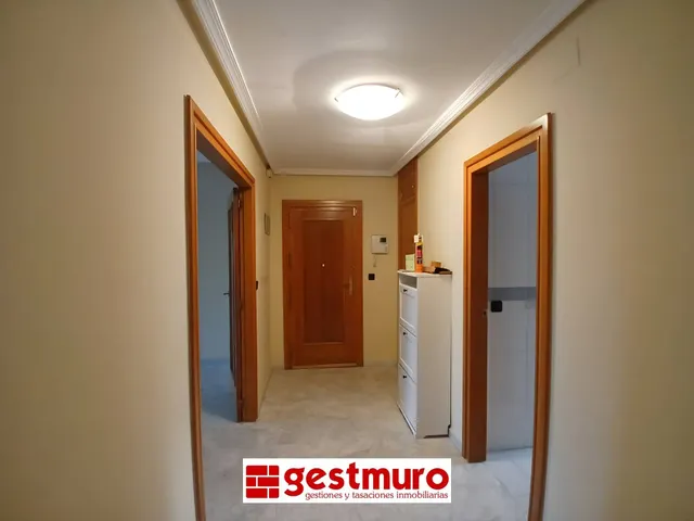 Piso alquiler alameda de san antón sin muebles con plaza de garaje y agua incluida!! — 6