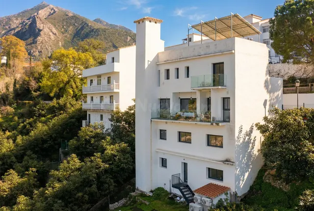Chalet 4 habitaciones 339m² en venta - Istan pueblo
