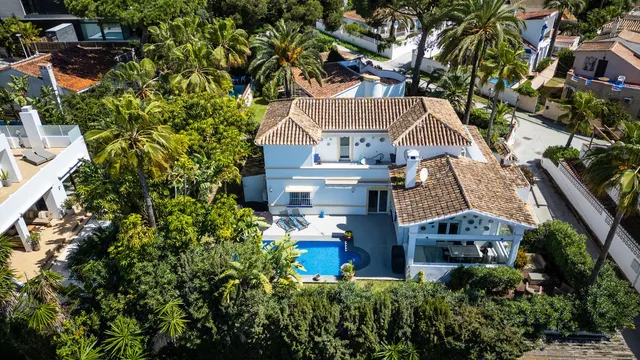 Chalet 3 habitaciones 346m² en venta - Marbella — 28