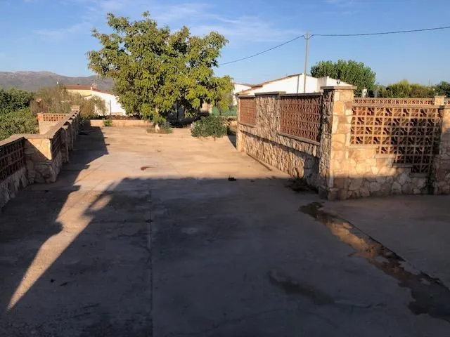 Casa con terreno y piscina en venta en Terrer Roig — 16