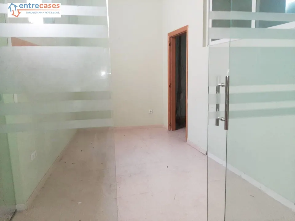 LOCAL COMERCIAL EN RICARDO PORTALES
