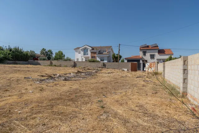 Magnífico solar de 1.002 m2 destinado a chalets individuales en la Urbanización Molino Ato de Otura — 43