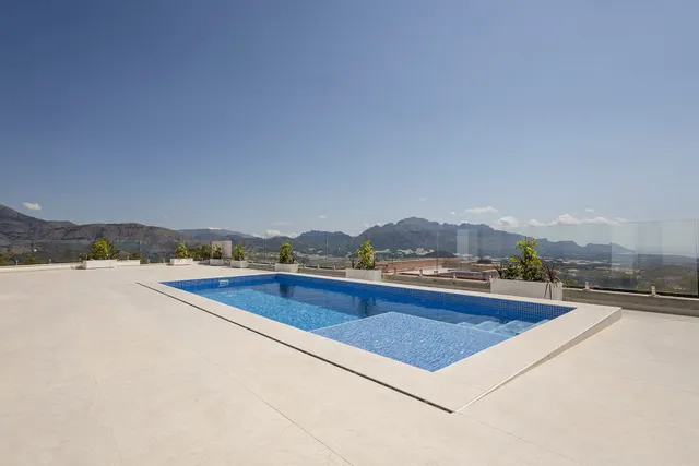 Villa 3 habitaciones 165m² en venta - Casco urbano — 34