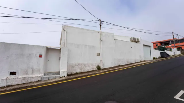 Chalet de una sola planta con solar en La Esperanza — 35