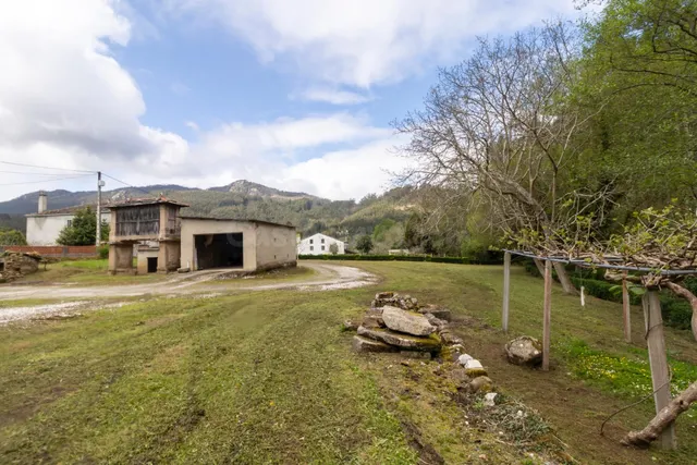 Casa en Chavín (Viveiro) - foto 2