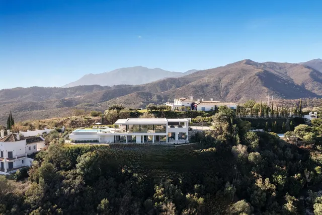Villa 6 habitaciones 480m² en alquiler - Costa del Sol — 34