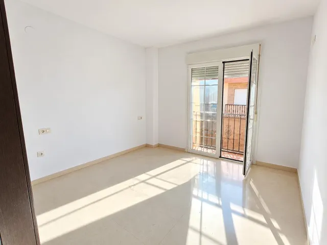 Magnífica casa adosada en Alhendín con gran cochera y patio — 7