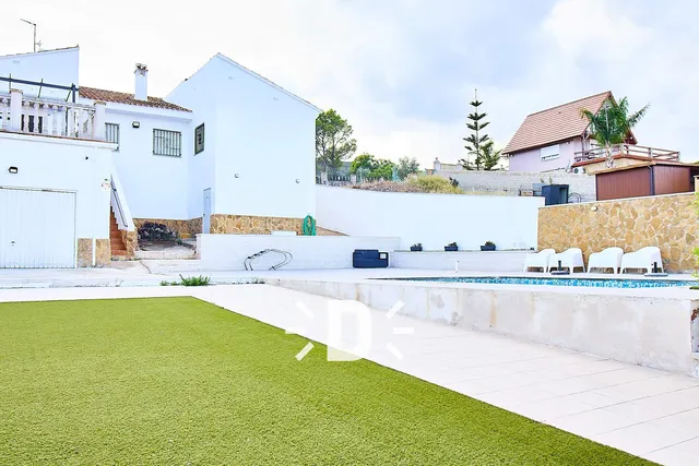 Espectacular chalet independiente con piscina, barbacoa y vistas panorámicas en Urbanización Altury (Turís) — 10