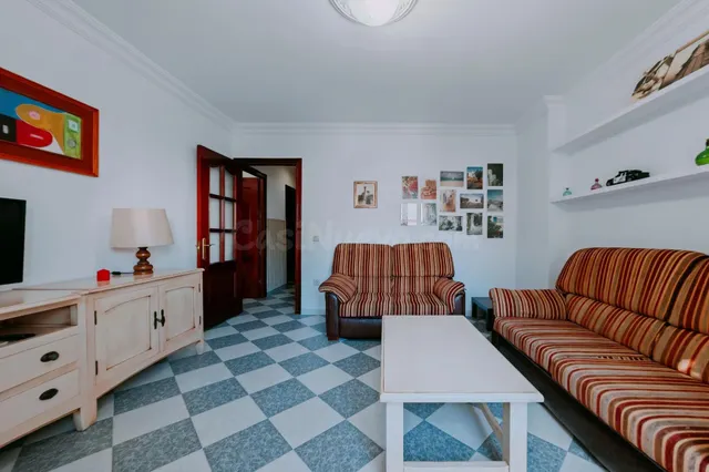 Piso amplio y luminoso en ubicación privilegiada, a un paso  - foto 5