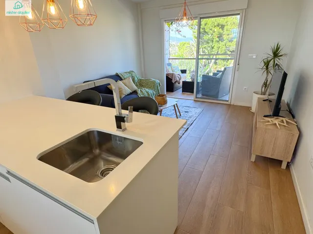 APARTAMENTO DE LUJO RECIÉN REFORMADO EN EL CAMPELLO ENTRE SAN JUAN PUEBLO Y PLAYA — 24