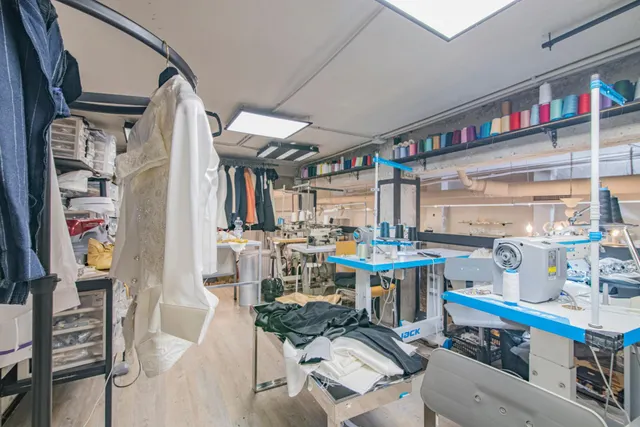 Se vende espectacular espacio comercial reformado en el corazón de Granada — 15