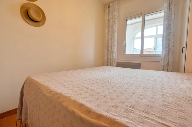 Apartamento 2 habitaciones 62m² en venta - Centre — 23