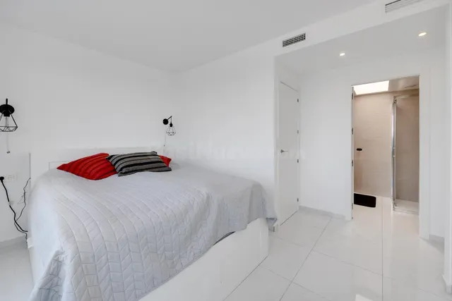 ADOSADO SEMINUEVO CON VISTAS DESPEJADAS! — 14