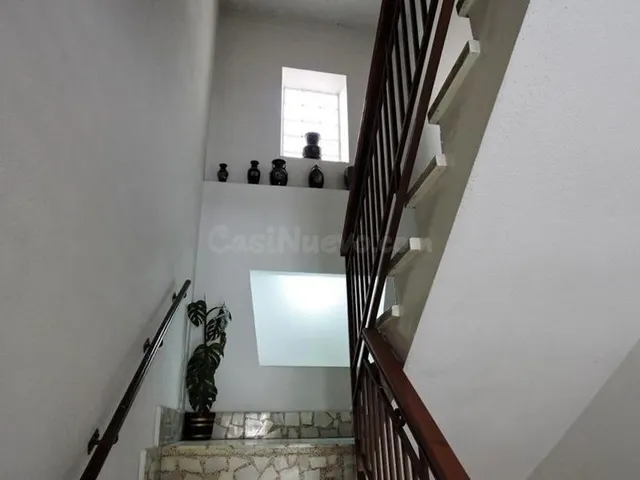 Casa independiente en esquina con local comercial y negocio  - foto 3