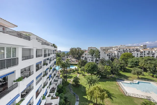 Ático Dúplex 4 habitaciones 207m² en venta - Marbella — 30