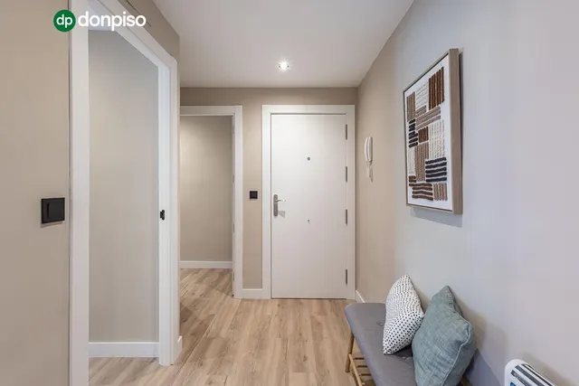 PISO REFORMADO JUNTO AVENIDA CADIZ — 29