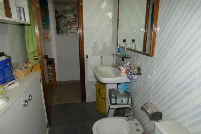 VENTA DE PISO + LOCAL — 13