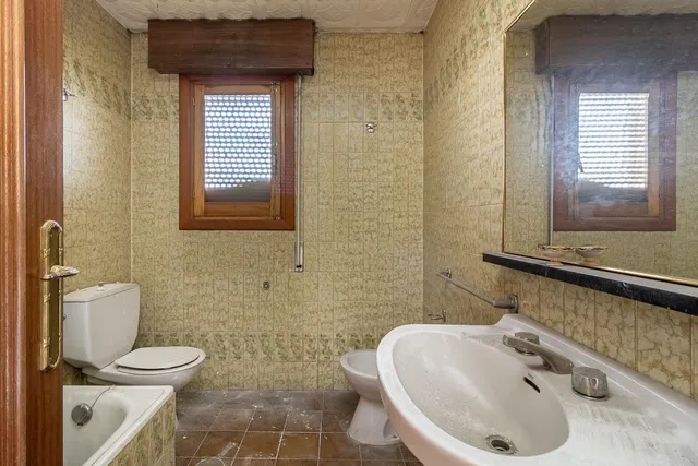 Casa con terreno y nave en Santa Fe — 24