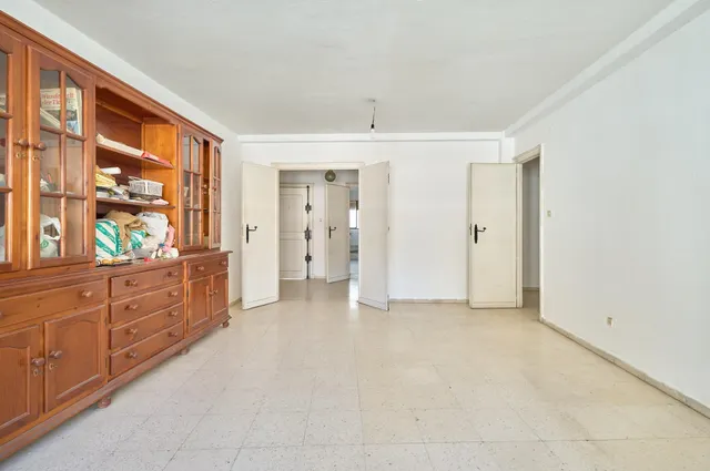 Piso en calle Tornería junto a Hotel María Luisa — 15