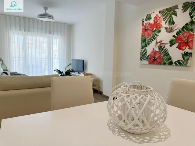 APARTAMENTO A 20 METROS DE LA PLAYA AL LADO DEL PASEO MARÍTI - foto 4
