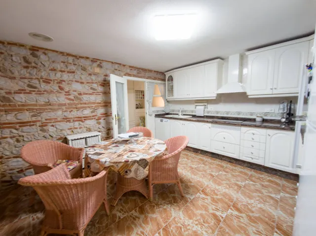 ¿Y si tu próxima casa estuviera en el corazón de Elche… y pudieras adaptarla a tu manera? ✨ — 17