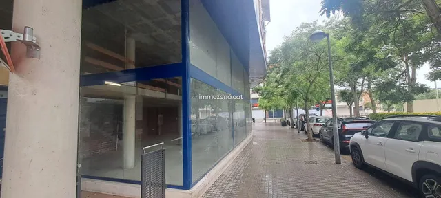 LOCAL 307 M2 EN BRUTO A ESTRENAR — 18