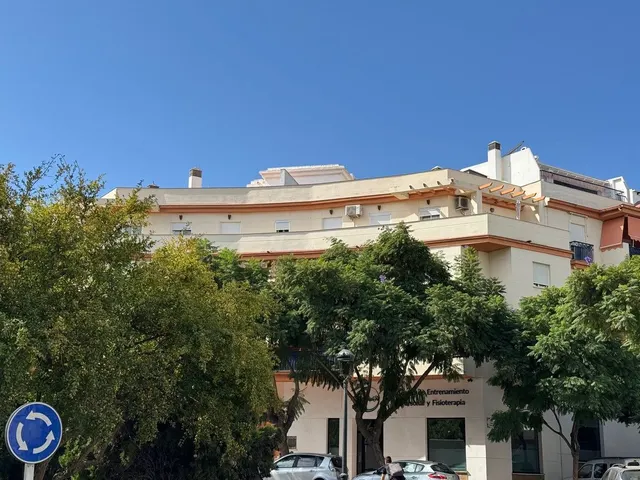 Ático 4 habitaciones 145m² en venta - Zona Las Mesas — 21