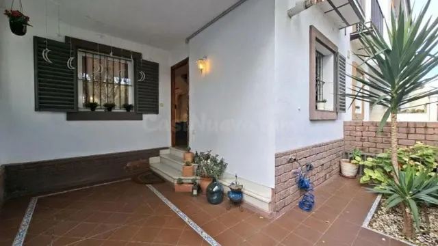 Adosado en esquina en Avda Antonio Mairena, Castilleja de la - foto 4