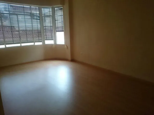 DESPACHOS EN ALQUILER EN PLENO CENTRO — 2