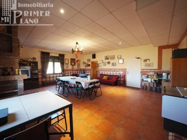 Se vende chalet en la zona de Pinilla que cuenta con 13.699  - foto 3