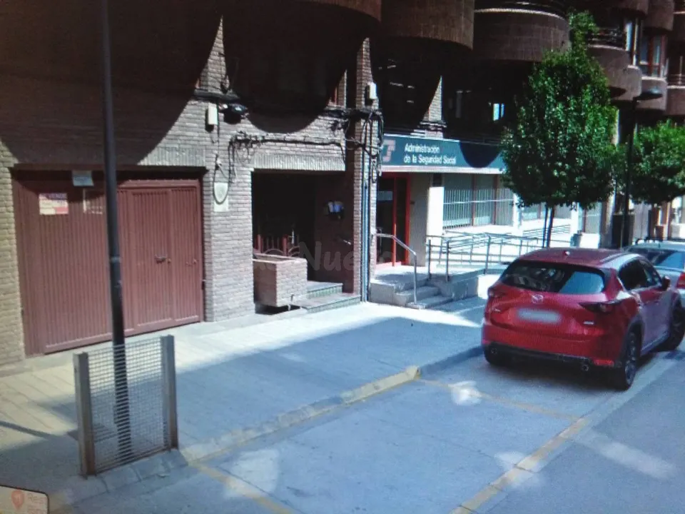 PLAZA DE GARAJE ECONOMICA. TAMAÑO PARA COCHE PEQUEÑO O MOTO