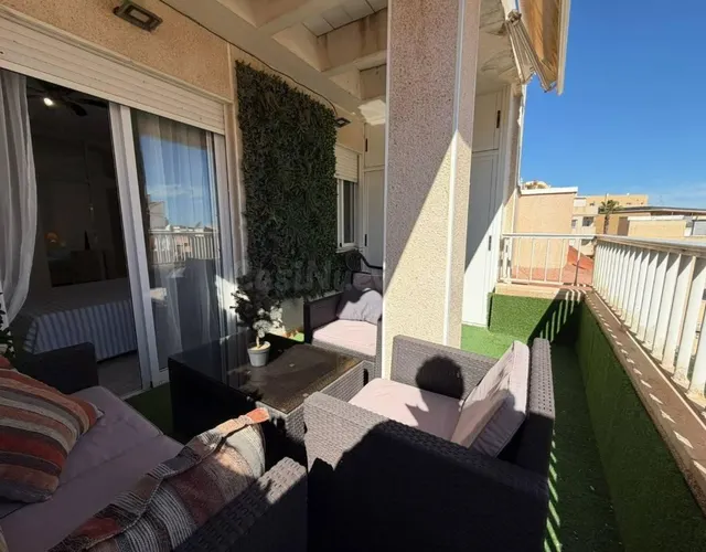 Ático dúplex soleado a 1 minuto del mar