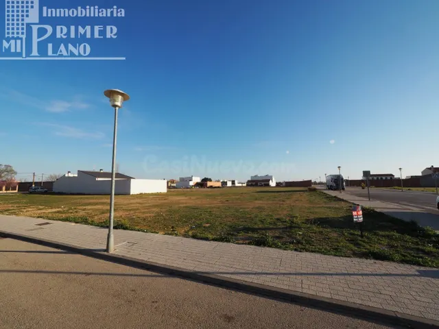 *¡OPORTUNIDAD! Solar EN ESQUINA, con 659 m2, en el Poligono  - foto 4